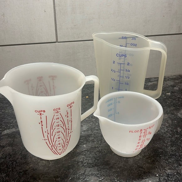 Tupperware Other - Set of 3 vintage Tupperware measuring cups. All in excellent condition.